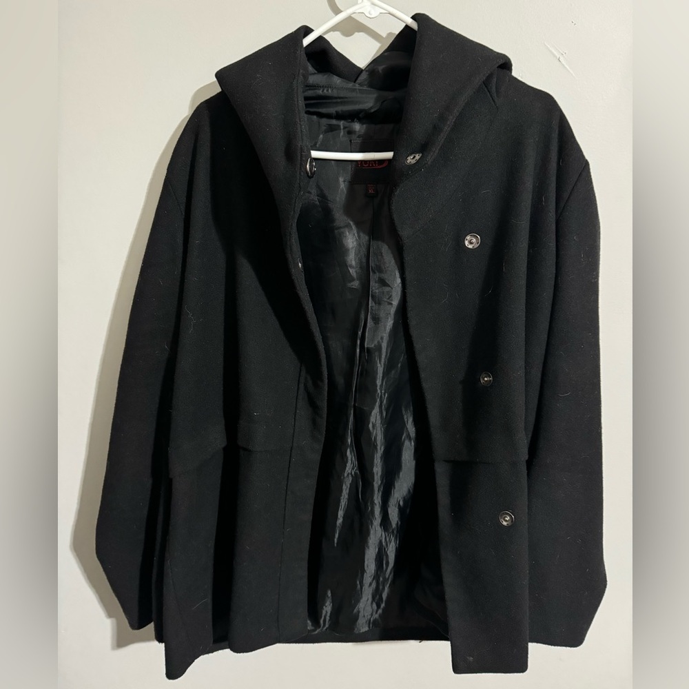 Yoki XL hooded button-up coat in black